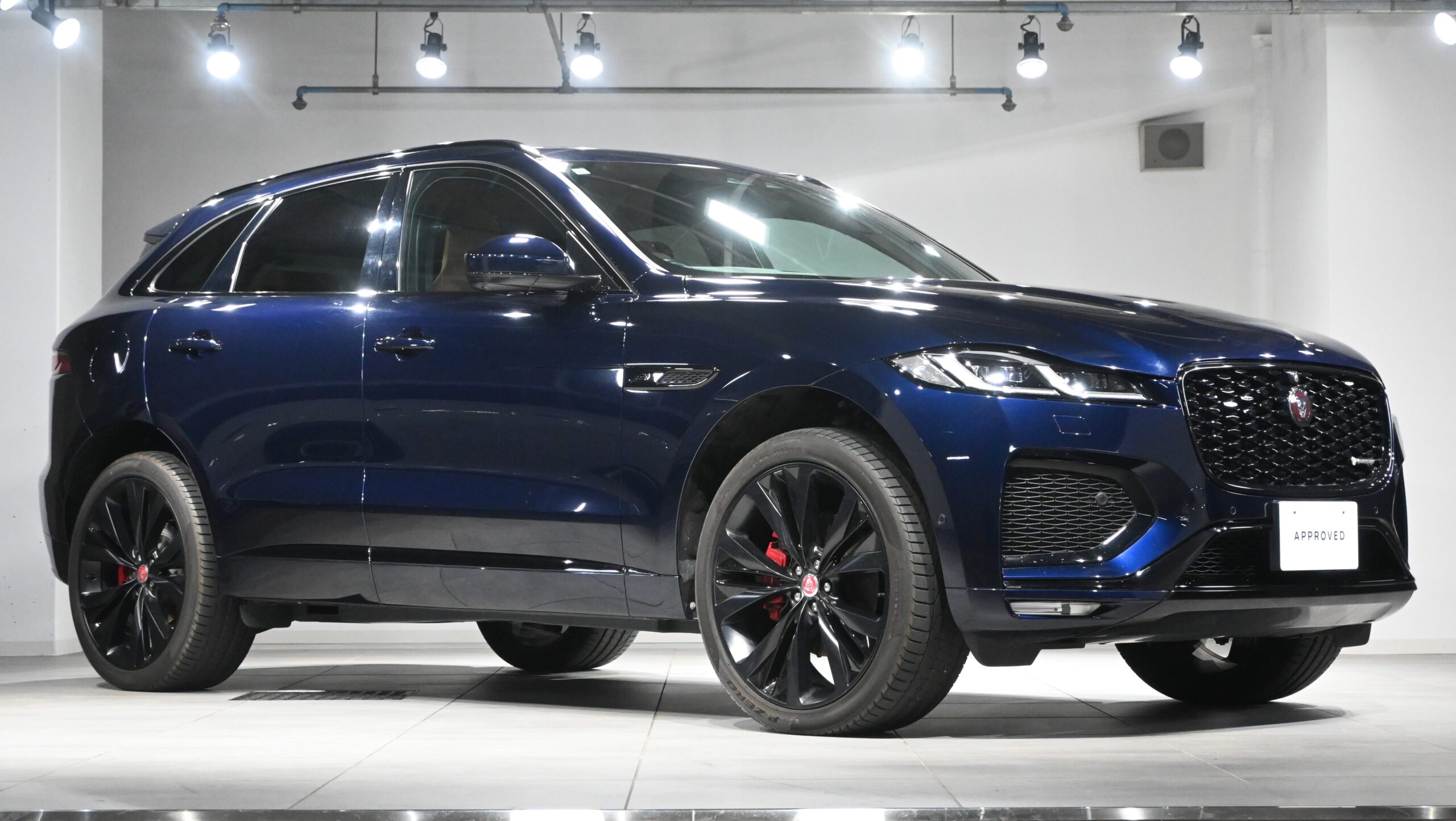 JAGUAR F-PACE R-Dynamic HSE P250