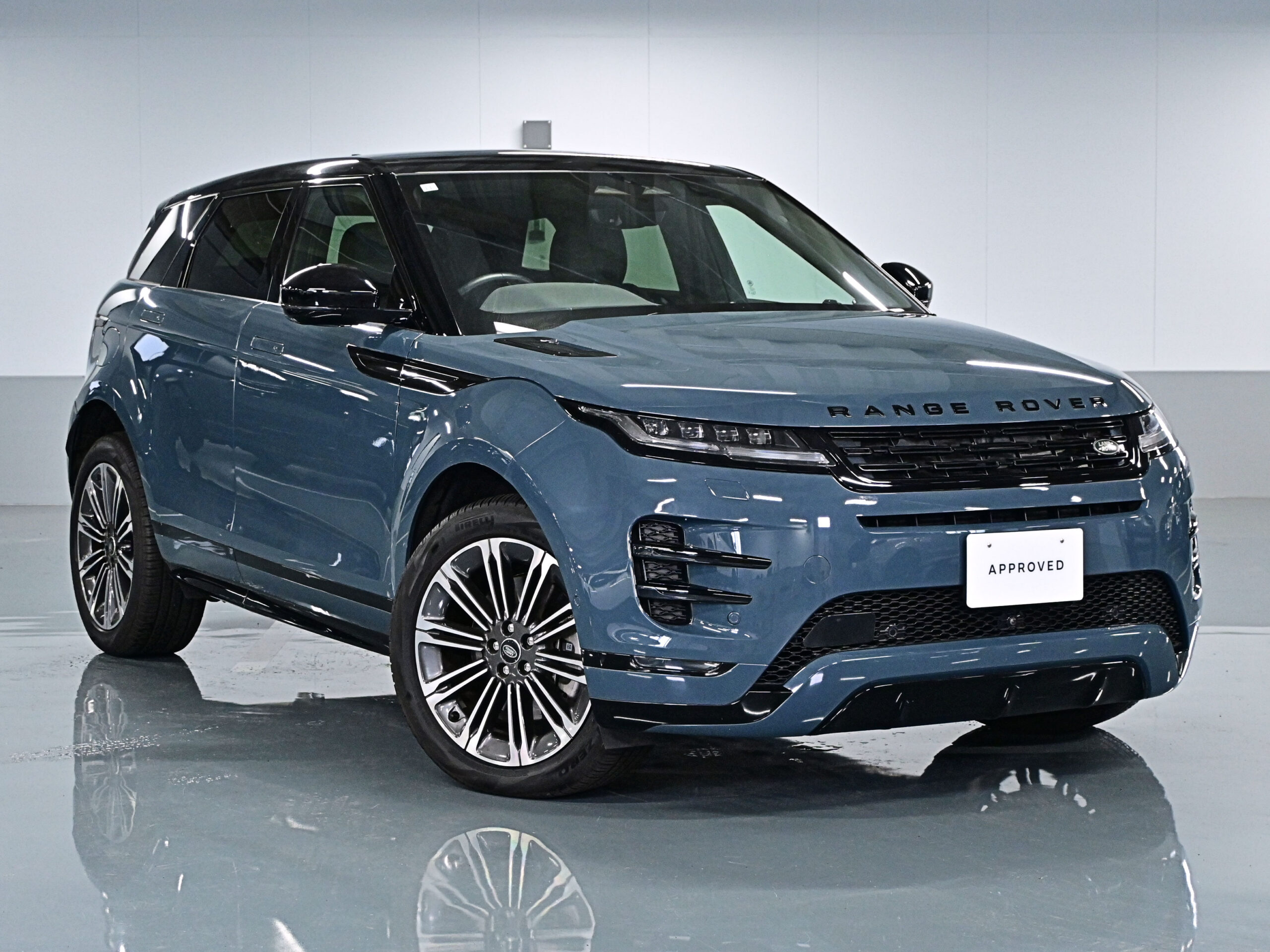 RANGE ROVER EVOQUE Dynamic HSE P250