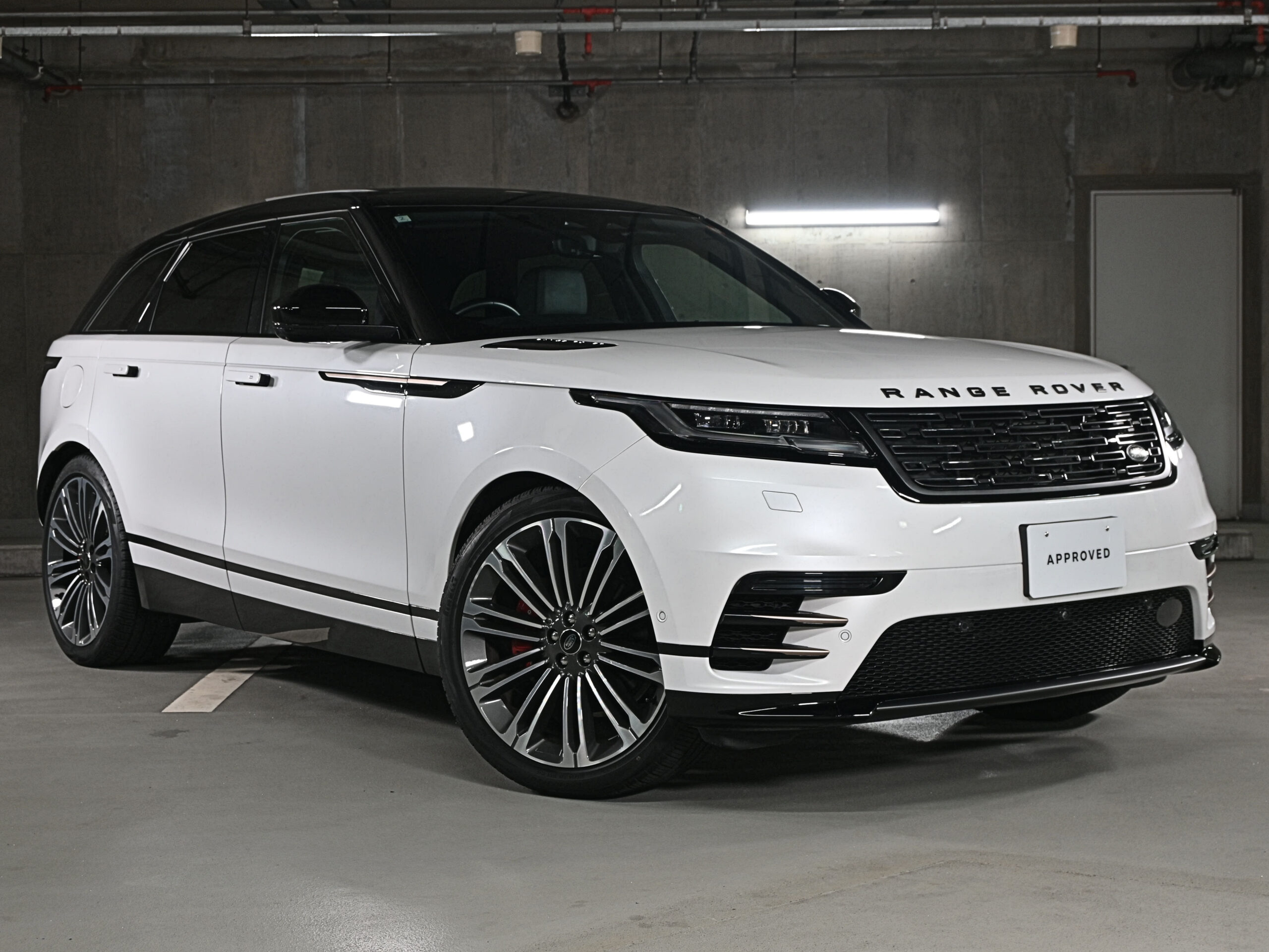 RANGE ROVER VELAR Dynamic SE D200