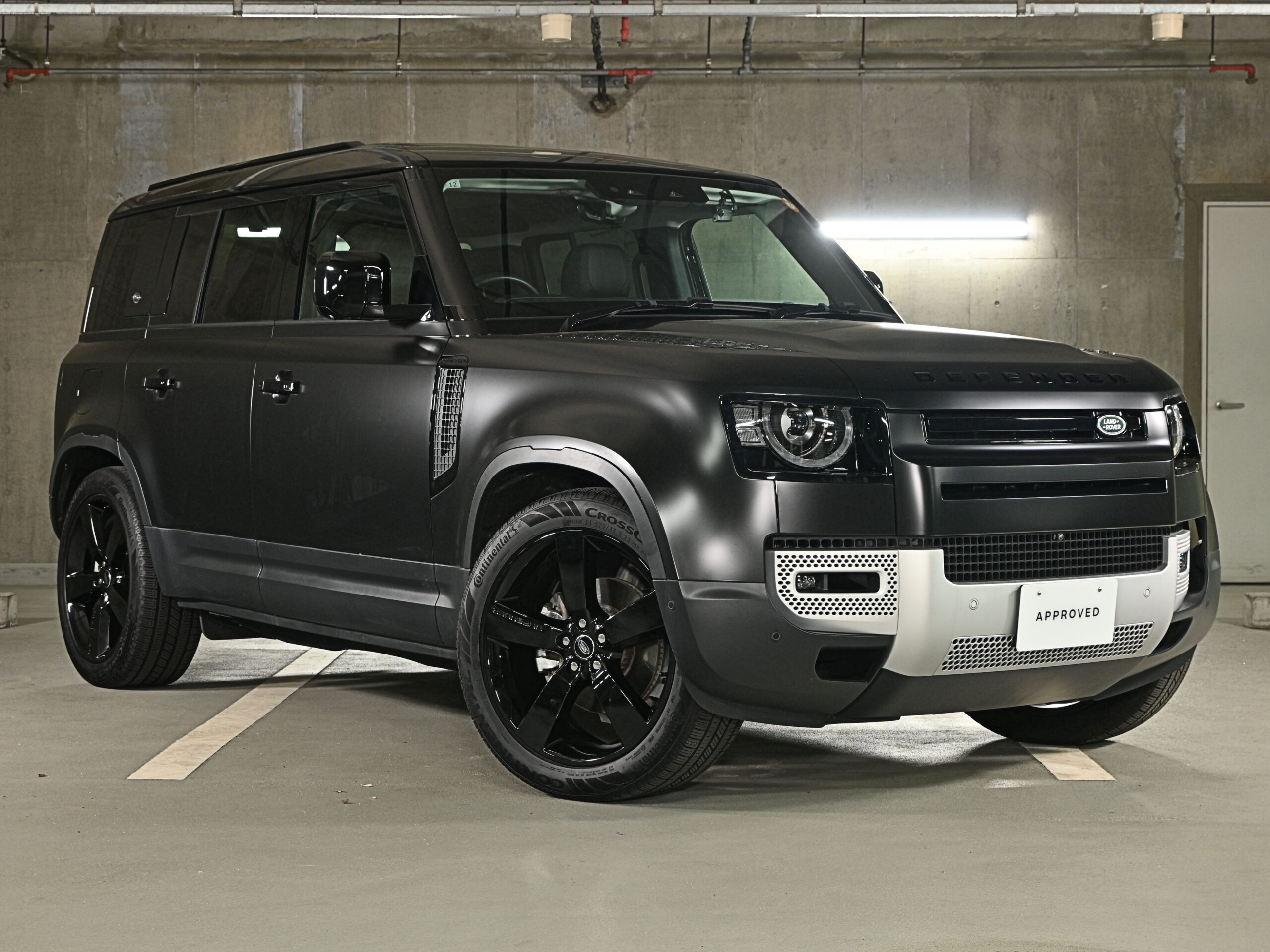 DEFENDER110 EASTNOR DARK EDITION P300