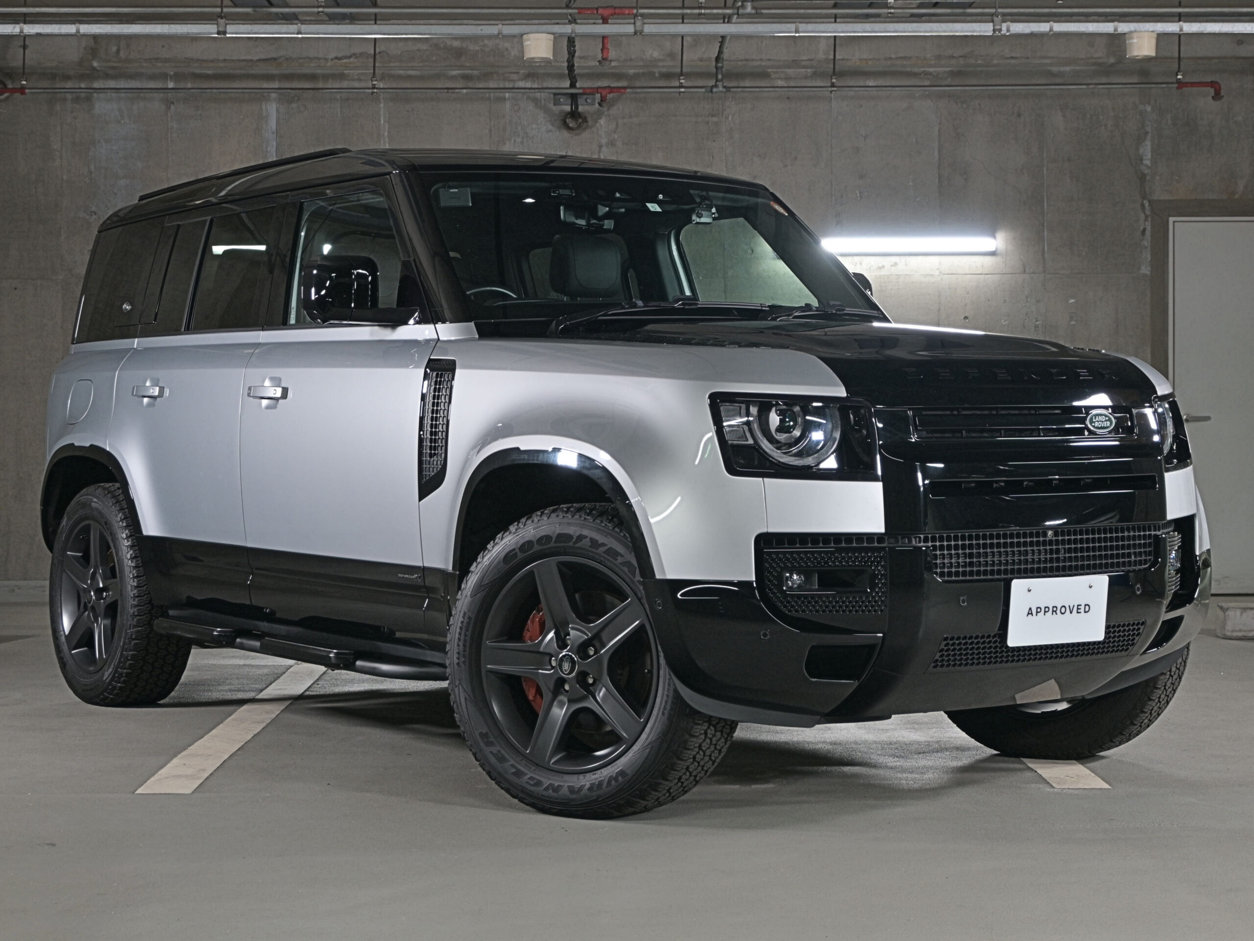 DEFENDER110 X D300